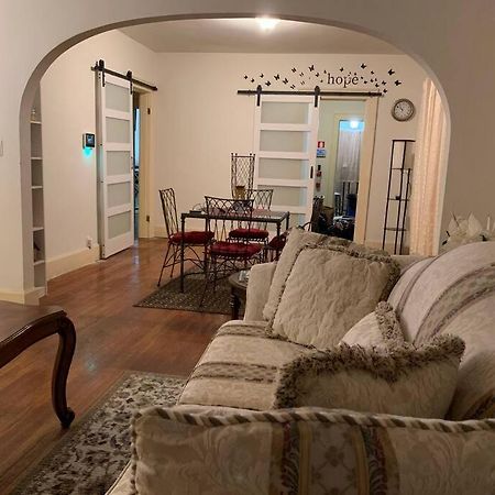 Comfortable 2-Bdrm Spacious Home With Wifi & Patio 印第安納波利斯 外观 照片