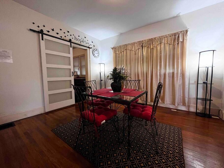Comfortable 2-Bdrm Spacious Home With Wifi & Patio 印第安納波利斯 外观 照片