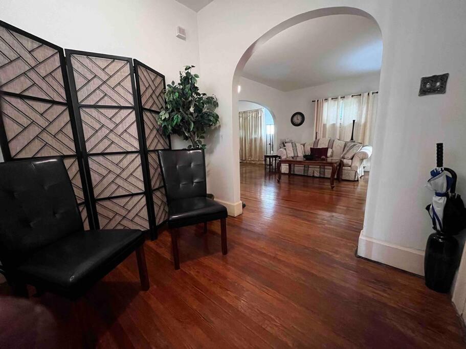 Comfortable 2-Bdrm Spacious Home With Wifi & Patio 印第安納波利斯 外观 照片
