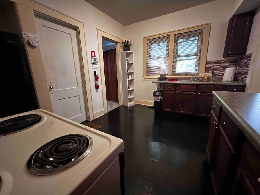 Comfortable 2-Bdrm Spacious Home With Wifi & Patio 印第安納波利斯 外观 照片
