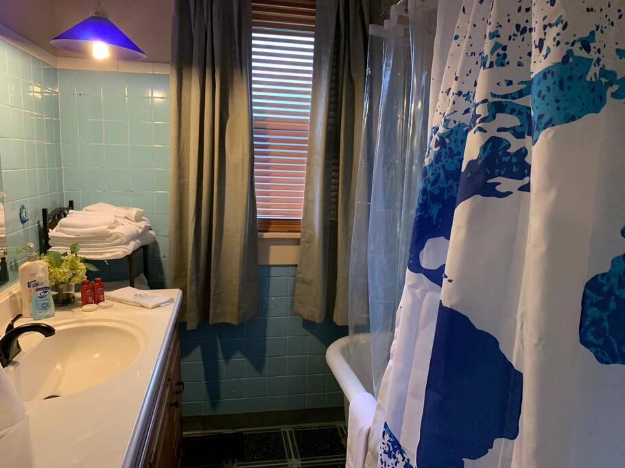 Comfortable 2-Bdrm Spacious Home With Wifi & Patio 印第安納波利斯 外观 照片